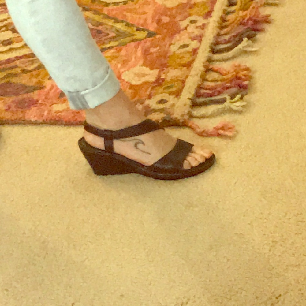 Brown leather Born wedges